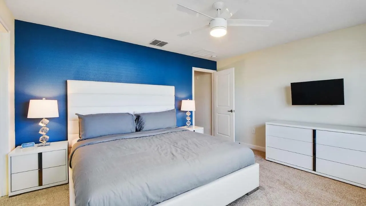 Regal Splendor Villa - 4 Bed At Championsgate Davenport 0*,  United States